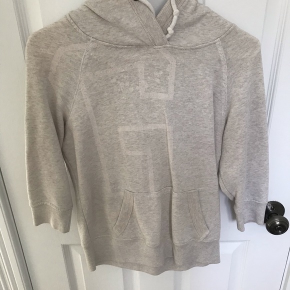 Garage sweater ALL TOPS 3/20$! - Picture 1 of 2
